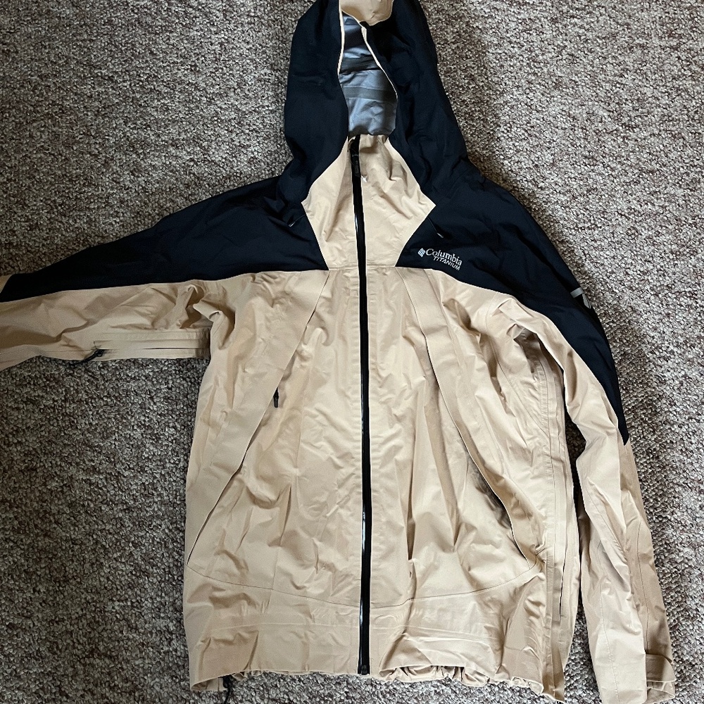 Columbia Northwest Explorer 3L Jacket, Men's large, beige, rain/ski/snowboard